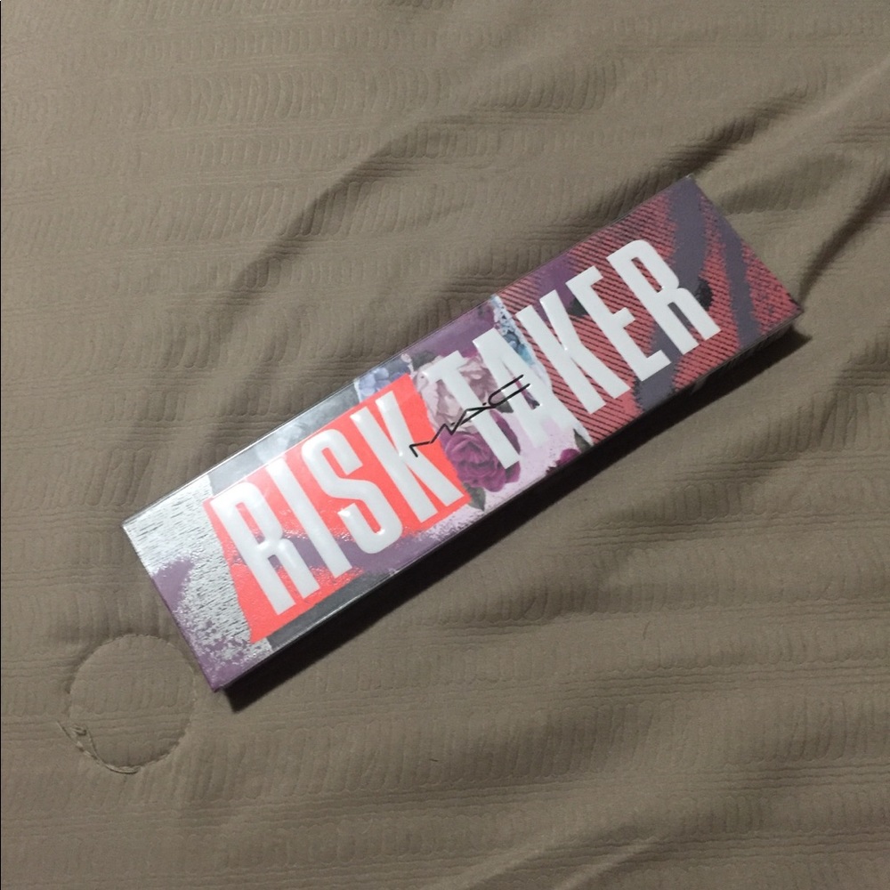 2 MAC Eye Shadow Palettes